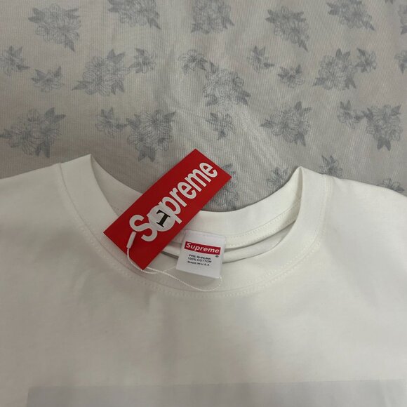 Supreme Andre White T Shirt - Picture 2 of 5